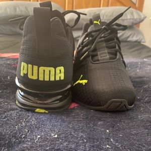 Women’s puma shoes.